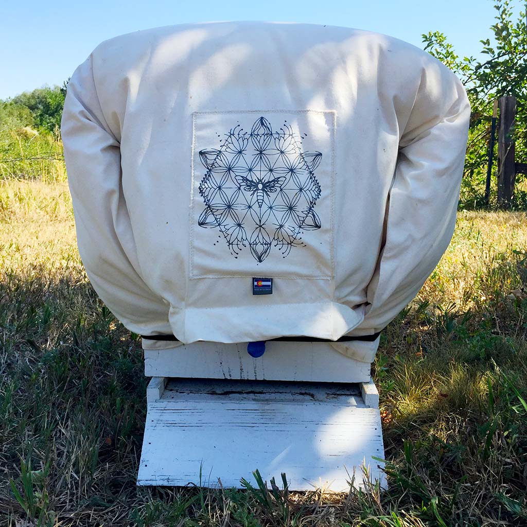 Cozy Cover winter insulation langstroth bee hive