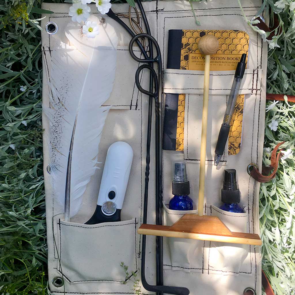 The Bee Guardian® Hive Tool Quiver