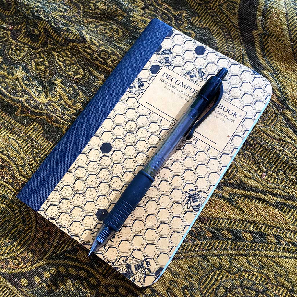 Beekeeping Journal honeycomb pattern