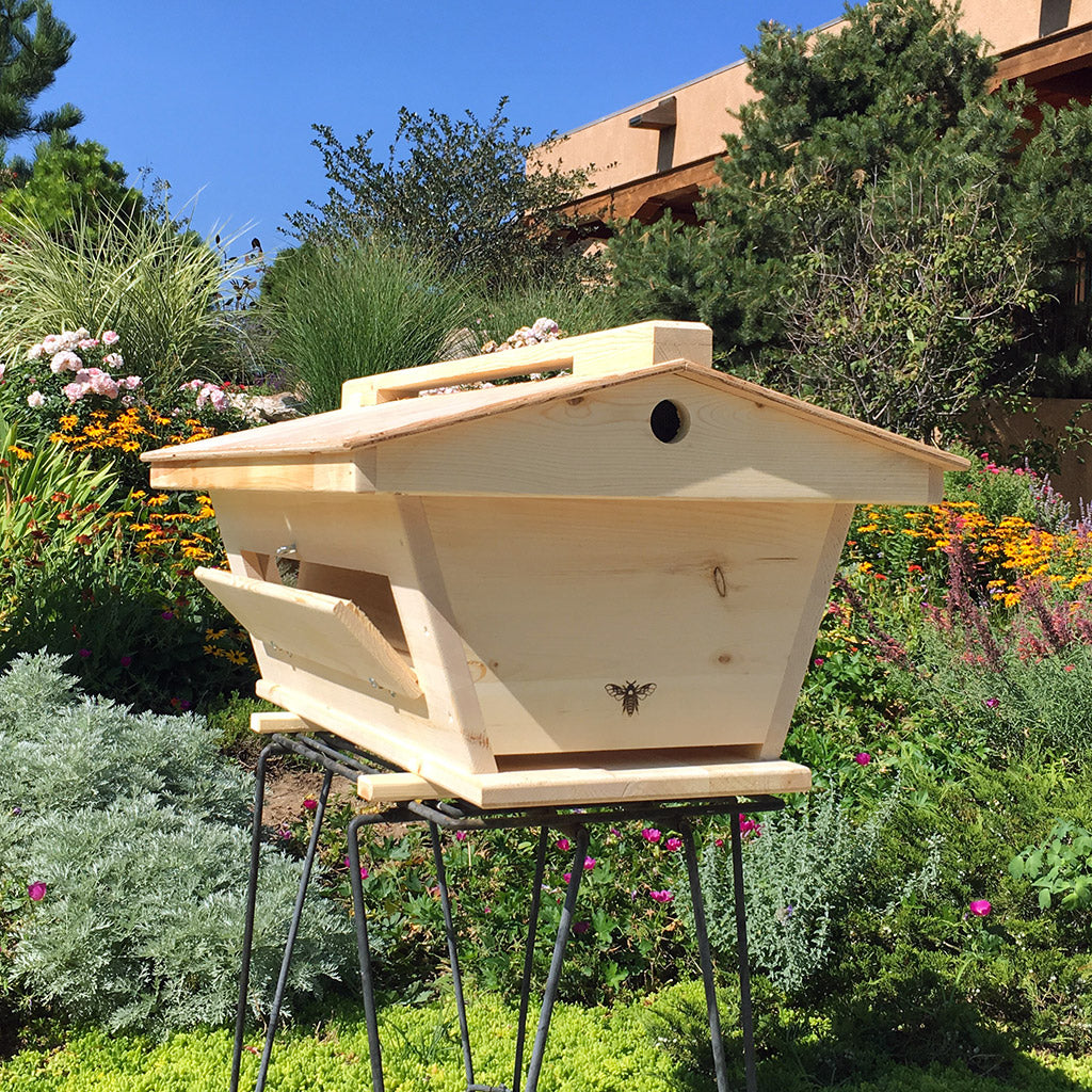 ventilated-roof-top-bar-hive-golden-mean