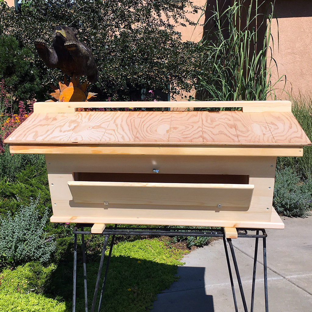 ventilated-roof_top-bar-hive-golden-mean