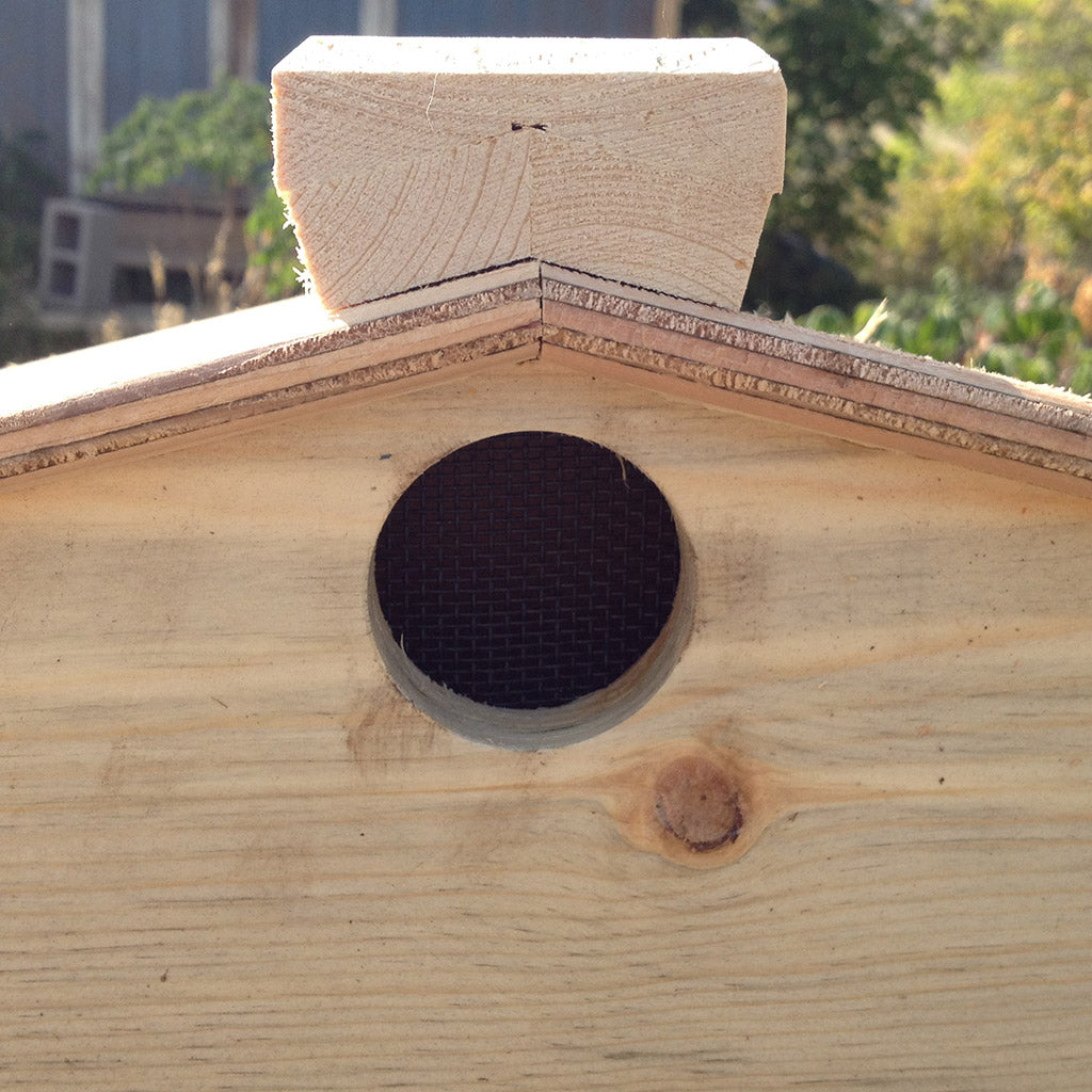 ventilatedroof_topbarhive_ends